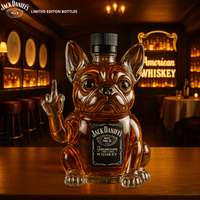 Komická láhev whisky ve tvaru psa