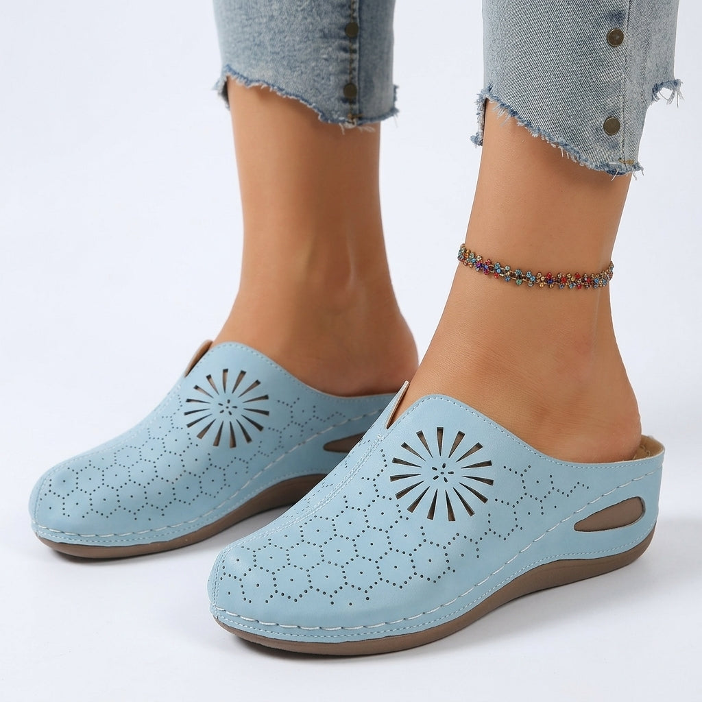Floralie™ — Květinové muly s vyřezávaným designem pro každodenní pohodlí