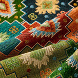 Boho přehoz na pohovku s barevným patchworkovým vzorem